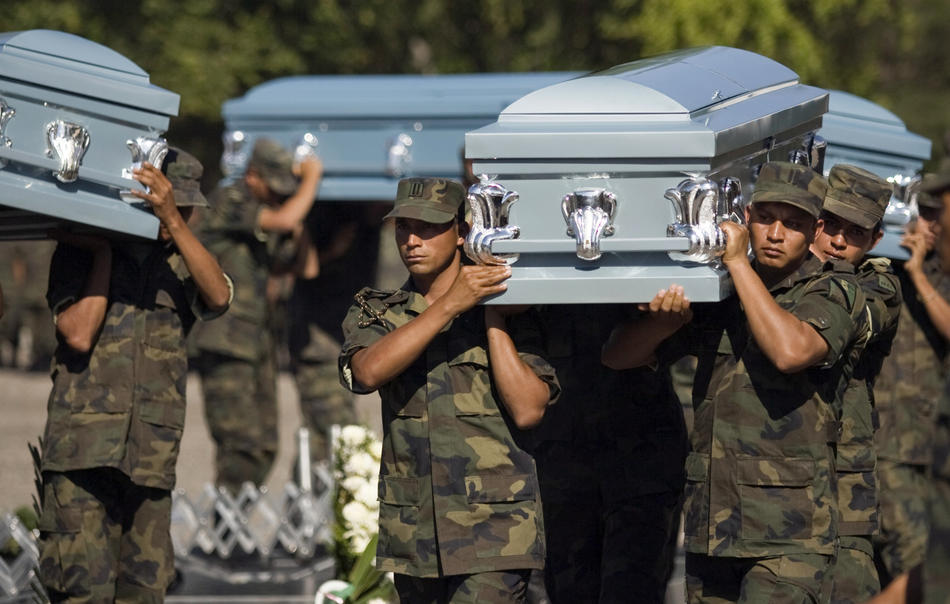 Нарковойна в Мексике: 5 лет кровопролития - ФОТОСЕССИЯ