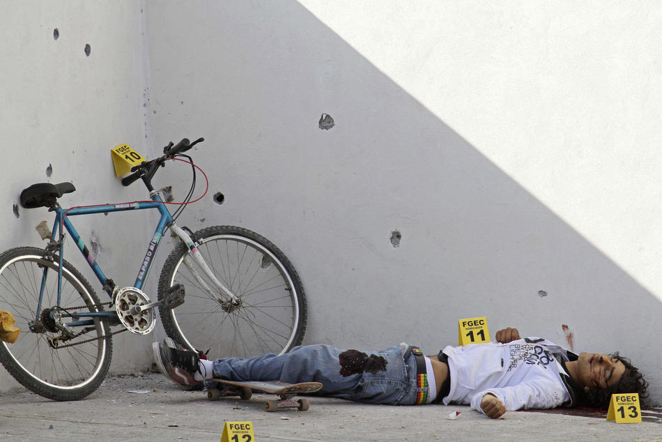 Нарковойна в Мексике: 5 лет кровопролития - ФОТОСЕССИЯ