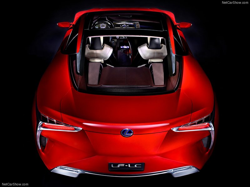 Lexus рассекретил снимки нового автомобиля - ФОТОСЕССИЯ