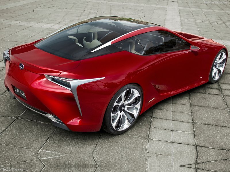 Lexus рассекретил снимки нового автомобиля - ФОТОСЕССИЯ