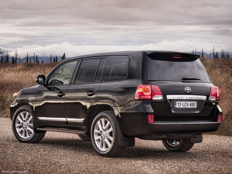Новый Toyota Land Cruiser 2013 года - ФОТОСЕССИЯ