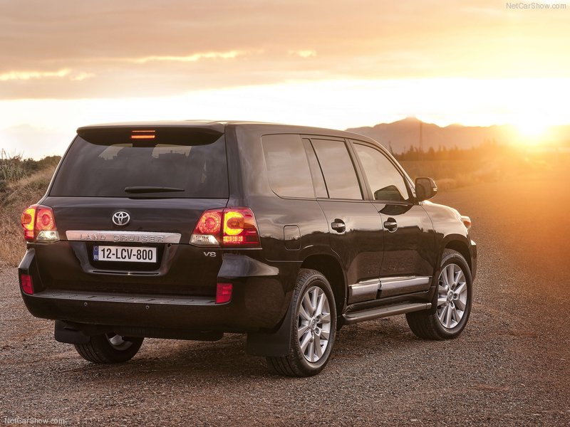 Новый Toyota Land Cruiser 2013 года - ФОТОСЕССИЯ