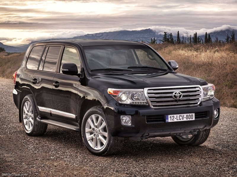 Новый Toyota Land Cruiser 2013 года - ФОТОСЕССИЯ