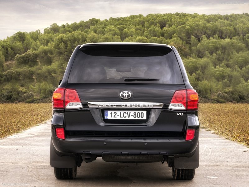 Новый Toyota Land Cruiser 2013 года - ФОТОСЕССИЯ