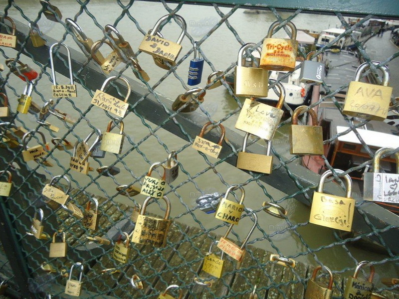 Парижские разочарования: город любви глазами бакинской туристки - ФОТО