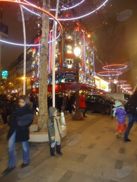 Парижские разочарования: город любви глазами бакинской туристки - ФОТО