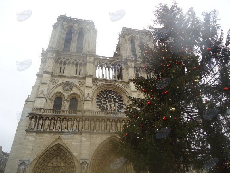 Парижские разочарования: город любви глазами бакинской туристки - ФОТО