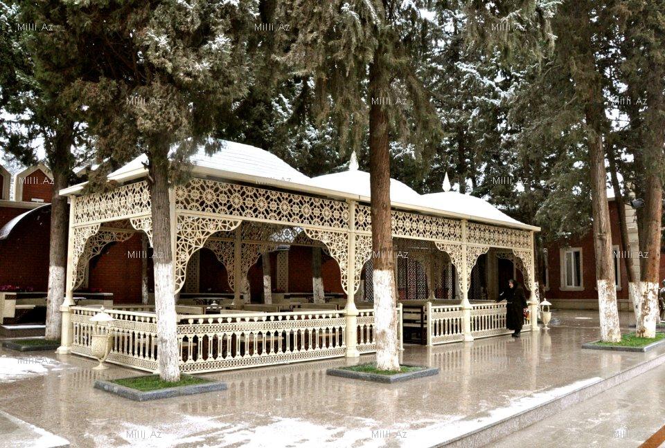 Снежные зарисовки Гянджи - ФОТО