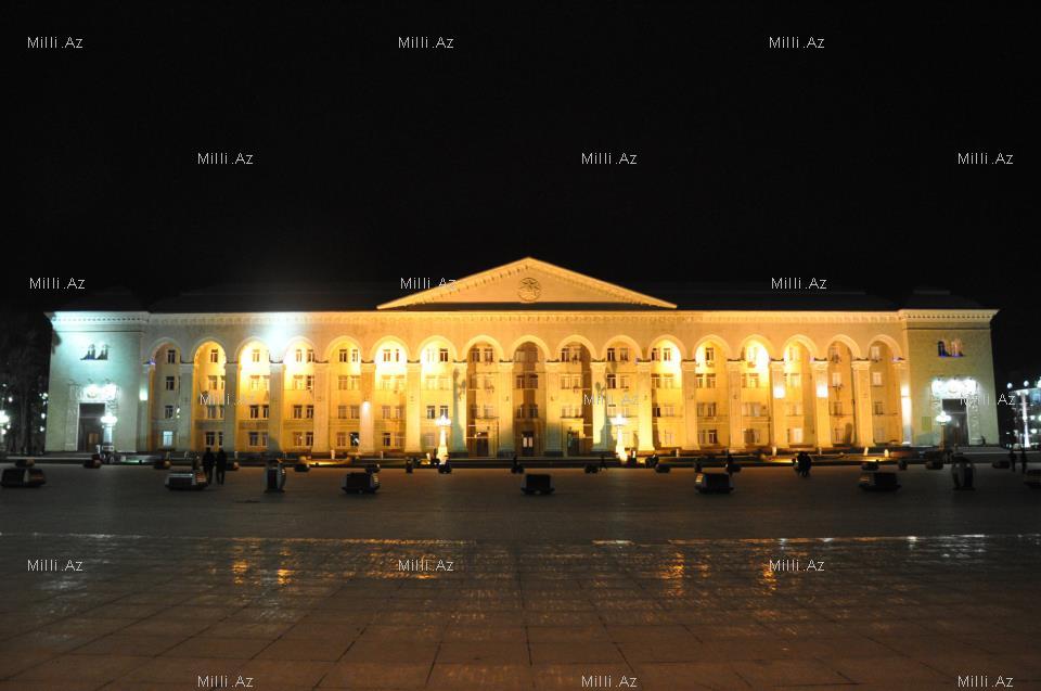 Снежные зарисовки Гянджи - ФОТО