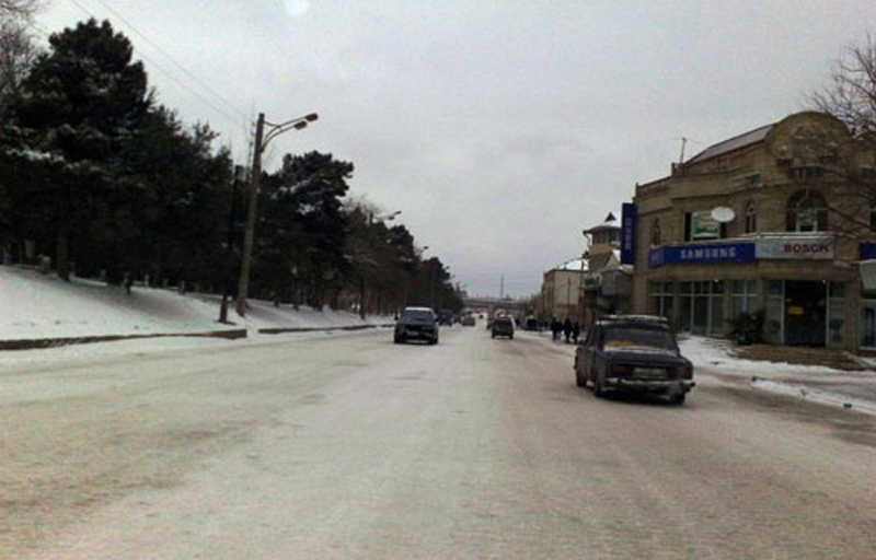 Замерзшая столица: Баку во власти снега и льда - ФОТОСЕССИЯ