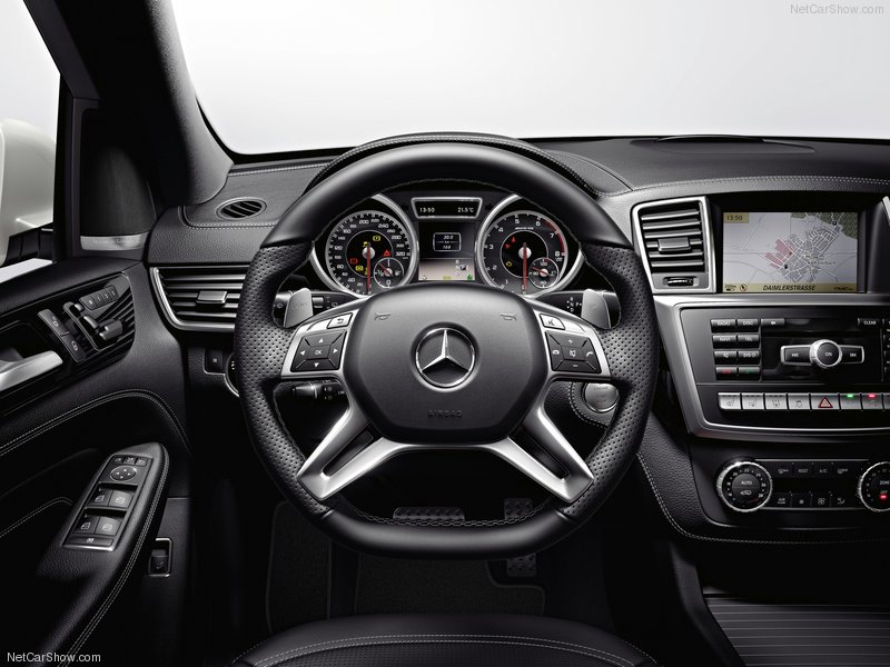 Новый Mercedes-Benz ML63 AMG: предпродажные подробности - ФОТОСЕССИЯ