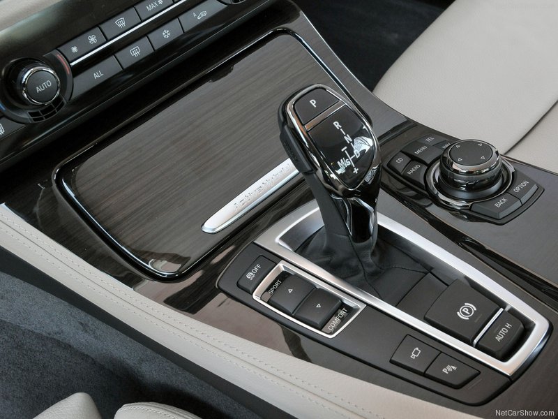 Горячая новинка: BMW 5 ActiveHybrid 2013 года - ФОТОСЕССИЯ
