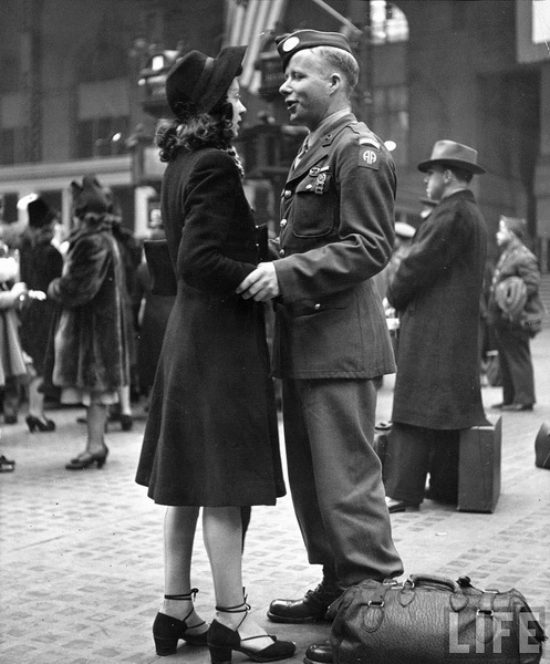 Прощание с возлюбленными. Пенсильванский вокзал. 1943 - ФОТОСЕССИЯ