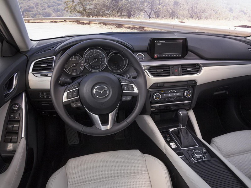 Mazda6 пережила первое обновление - ФОТО