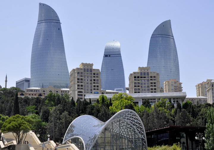 Bakı funikulyoru turistlərini gözləyir - FOTO