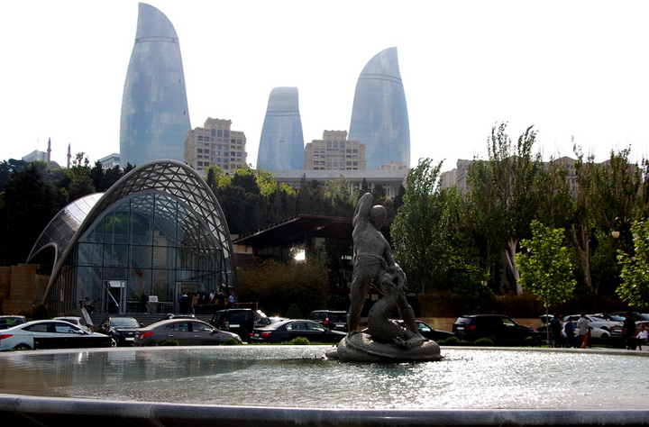Bakı funikulyoru turistlərini gözləyir - FOTO