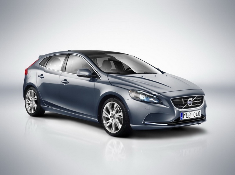 Началось производство Volvo V40 - ФОТО