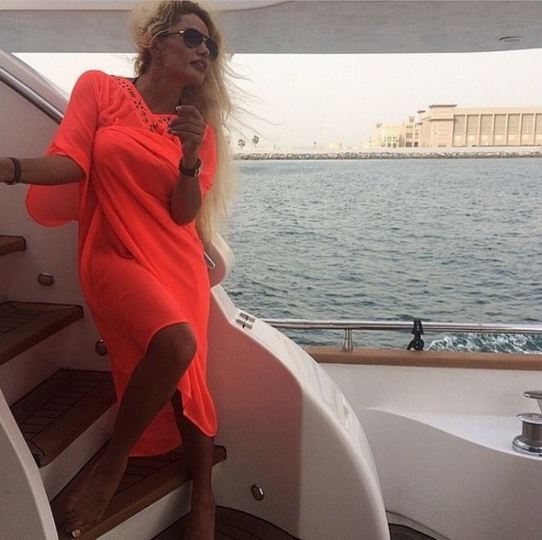 Açıq-saçıq İran qızları - FOTOLAR