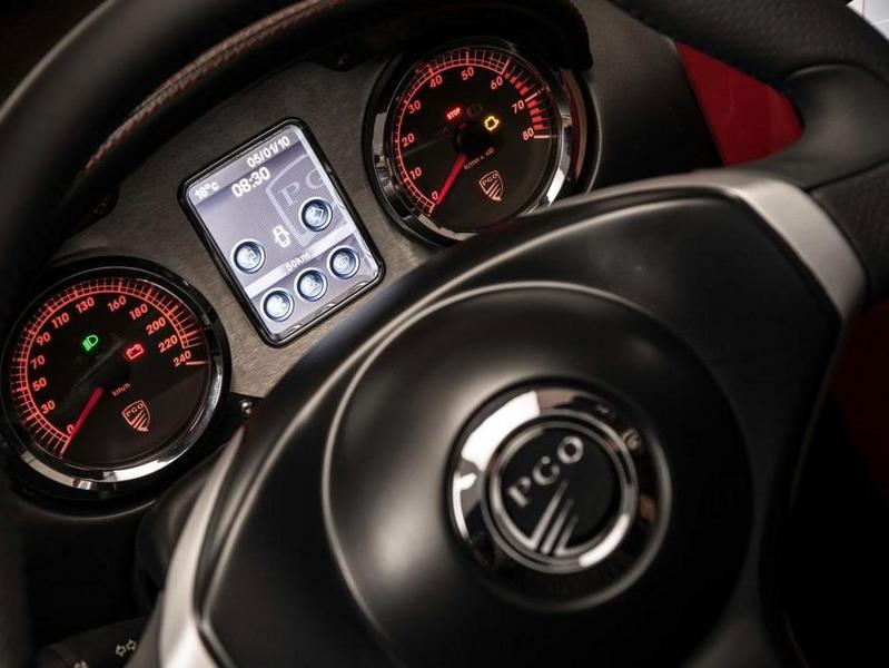 Французский ретро-кар получил турбомотор от BMW - ФОТО