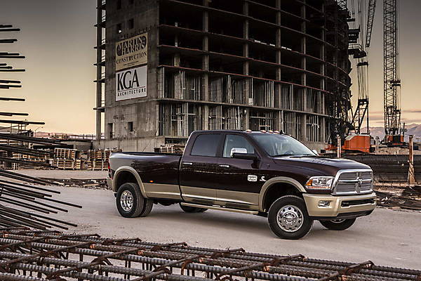 Dodge Ram 2013: новый мощный пикап - ФОТО