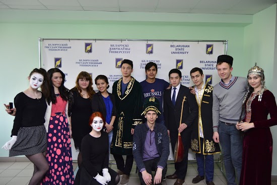Азербайджанцы Беларуси отметили праздник Новруз - ФОТО