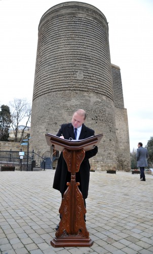 Премьер Мальты восхищен красотой азербайджанских ковров и Ичеришехер -ОБНОВЛЕНО - ФОТО