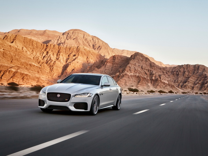 Создатели нового Jaguar XF пожадничали с мощностью - ФОТО