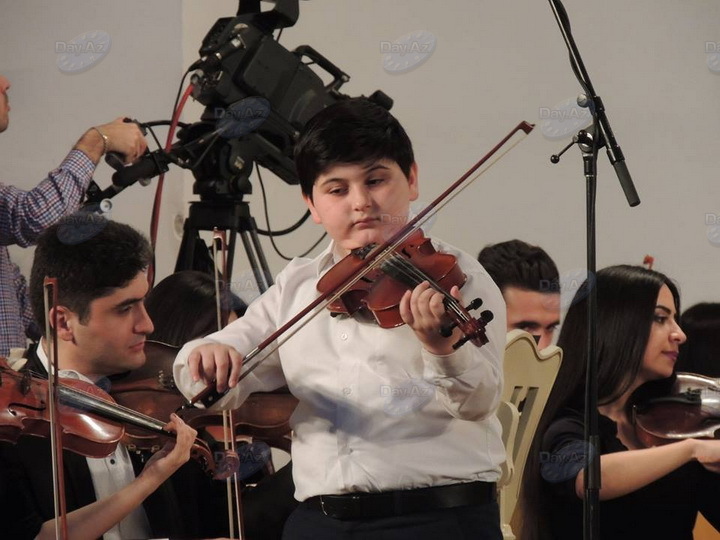 Воспитанники школы имени Тофика Гулиева блеснули на сцене Филармонии – РЕПОРТАЖ - ФОТО