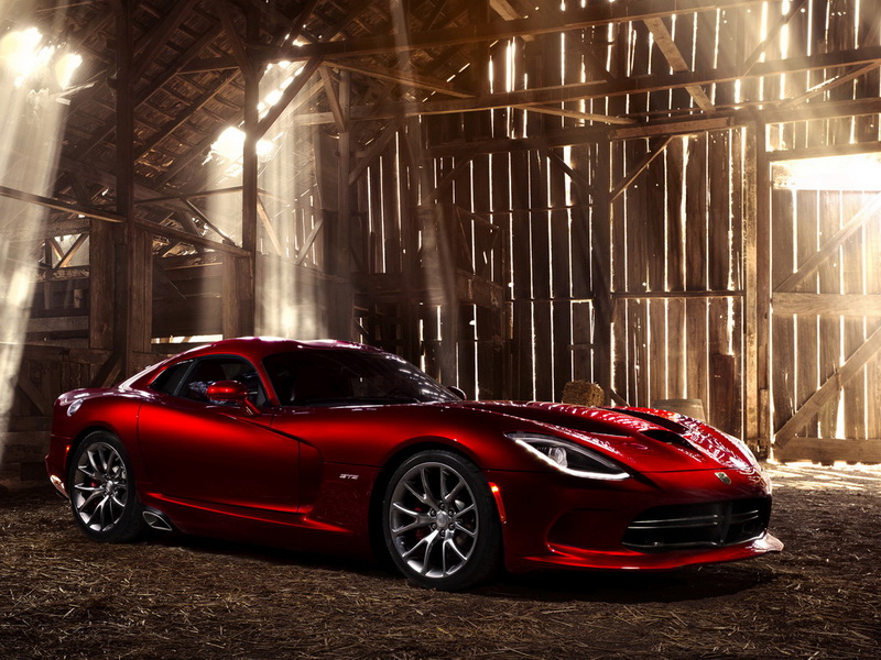В Нью-Йорке представлено пятое поколение суперкара Viper - ФОТОСЕССИЯ