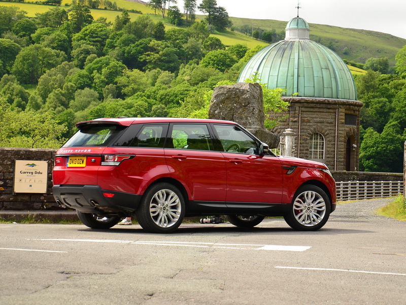 Измеряем градус спорта в новом Range Rover Sport - ФОТО