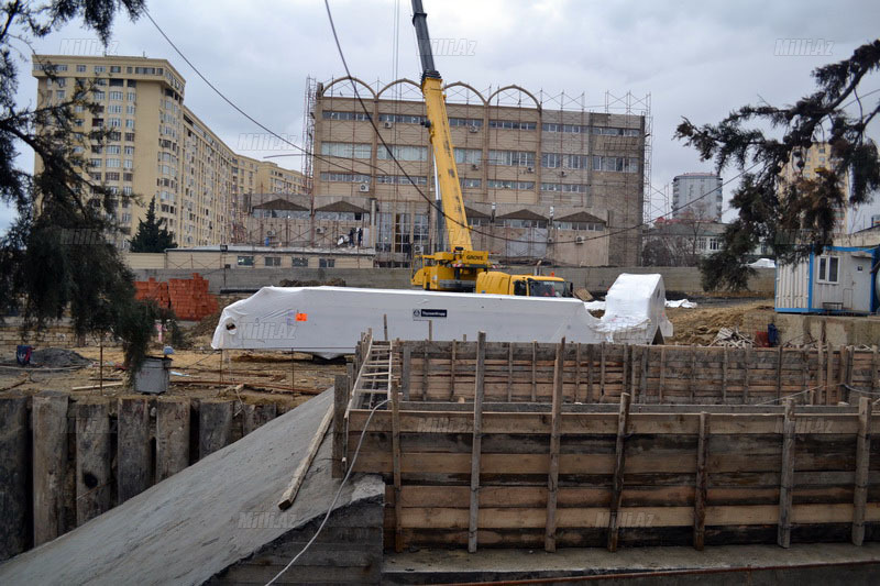 Bakıda yeni metro stansiyası tikilir – FOTO