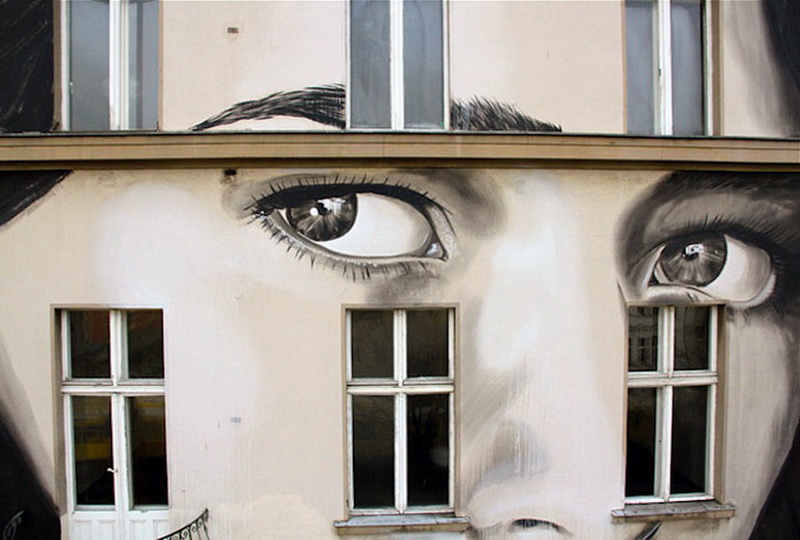 "Картинная галерея Day.Az": Невероятная 5-этажная фреска - ФОТО