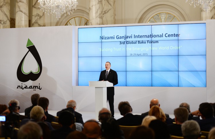 Президент Ильхам Алиев: "Азербайджан - единственный новый источник газа для Европы"
 - ОБНОВЛЕНО - ФОТО