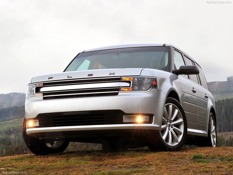 Новый семиместный внедорожник Ford Flex 2013 года - ФОТОСЕССИЯ