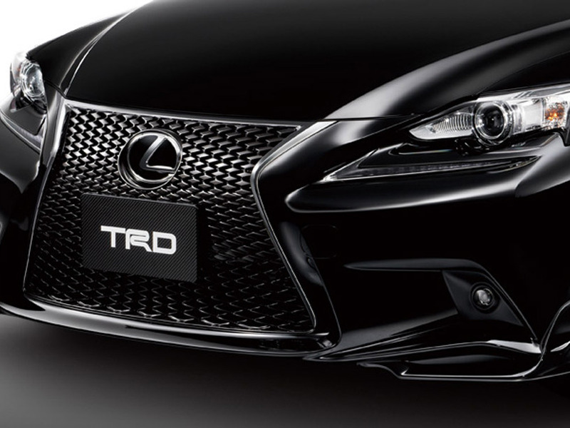 Тюнинг-ателье добавило брутальности новому Lexus IS - ФОТО