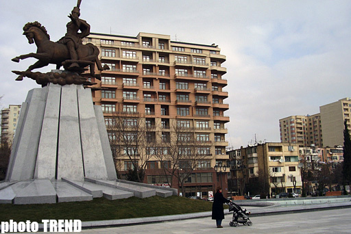 В Баку открылся парк и памятник Кероглу – ФОТОСЕССИЯ