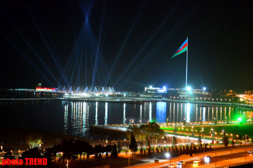 Невероятное освещение Baku Crystal Hall - ФОТО