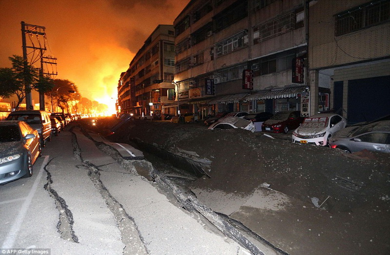 Подземные взрывы в Тайване убили 24 человека - ОБНОВЛЕНО - ФОТО - ВИДЕО