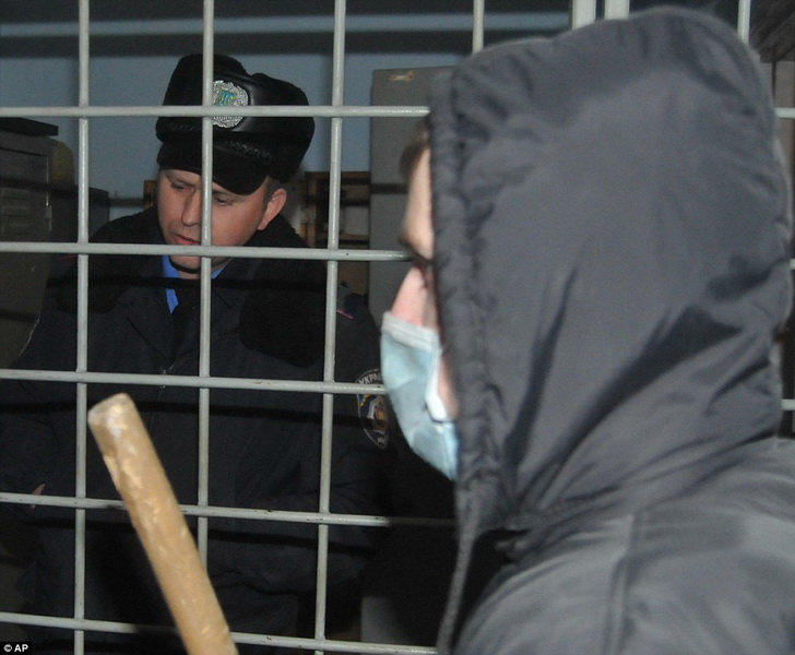 Студенты захватили здание минобразования в Киеве - ОБНОВЛЕНО - ФОТО