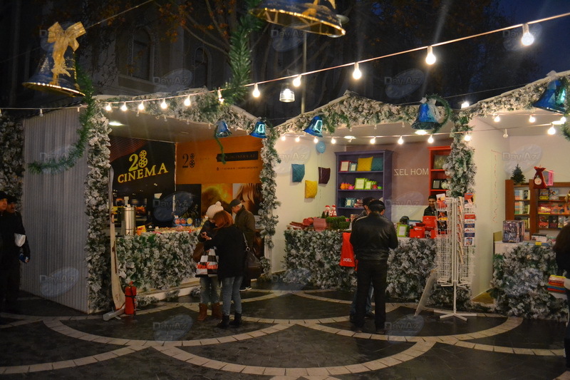 Настоящая сказка: новогодняя ярмарка в центре Баку - РЕПОРТАЖ - ФОТО