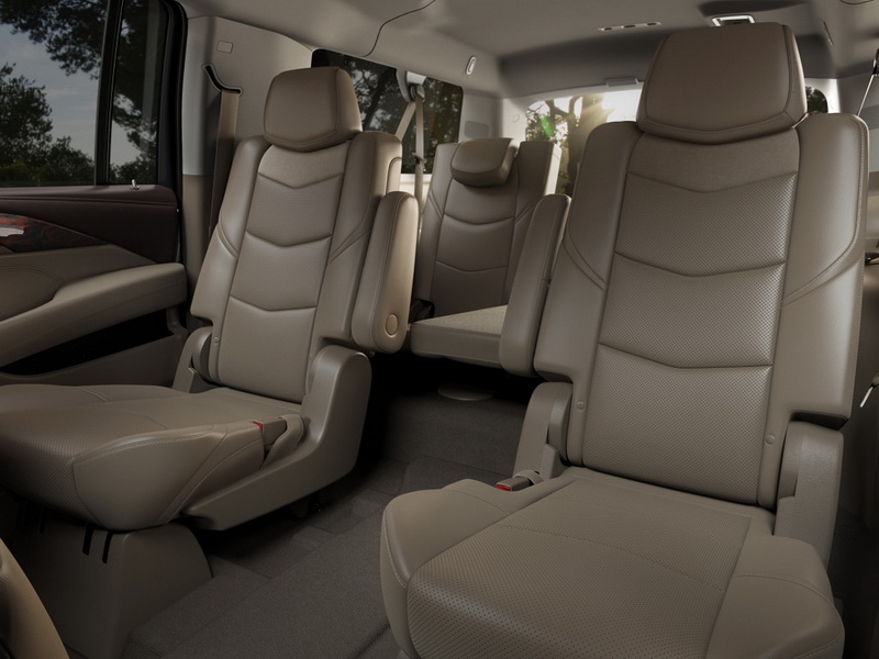 Новый Cadillac Escalade стал внедорожным лимузином - ФОТО