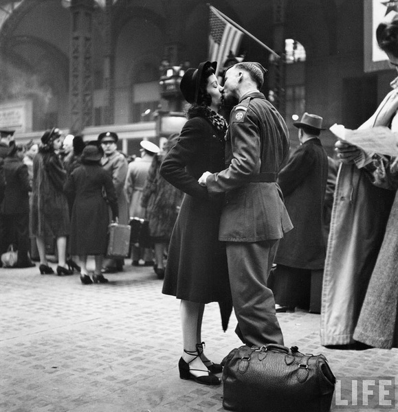 Прощание с возлюбленными. Пенсильванский вокзал. 1943 - ФОТОСЕССИЯ