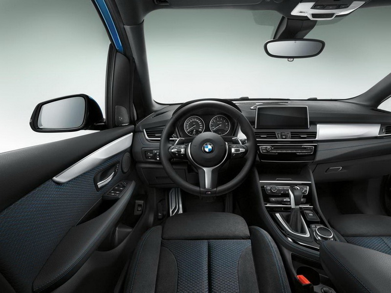 Первый переднеприводный BMW получил "подогретую" версию - ФОТО