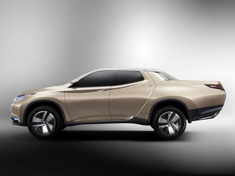 Fiat будет производить свой вариант пикапа Mitsubishi L200 - ФОТО