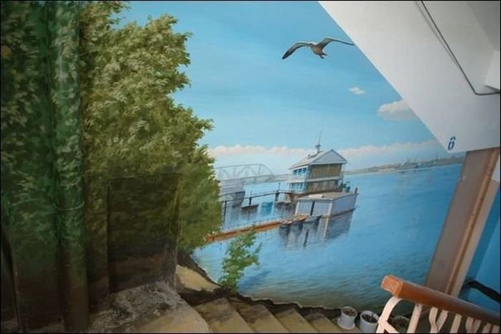 Красивые рисунки в подъездах многоэтажек - ФОТО