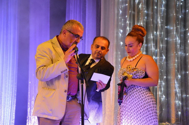 На закрытии сезона лучшим актерам раздали премии - ФОТО