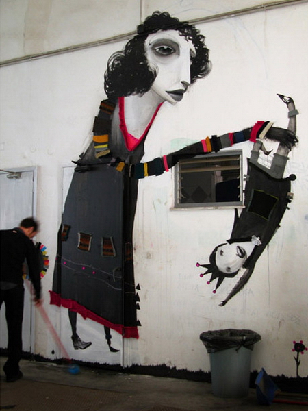 "Картинная галерея Day.Az": Причудливые инсталляции - ФОТО