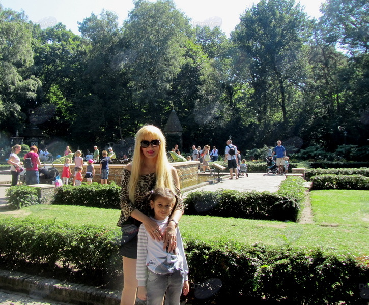 Малейка Асадова сделала семилетней дочери шикарный подарок - ФОТО