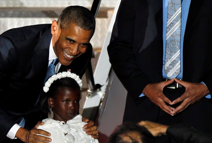 Обама встретился с родственниками в Кении - ФОТО