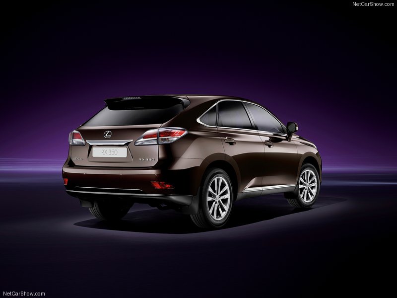Lexus представил сразу два новых внедорожника в Женеве - ФОТОСЕССИЯ